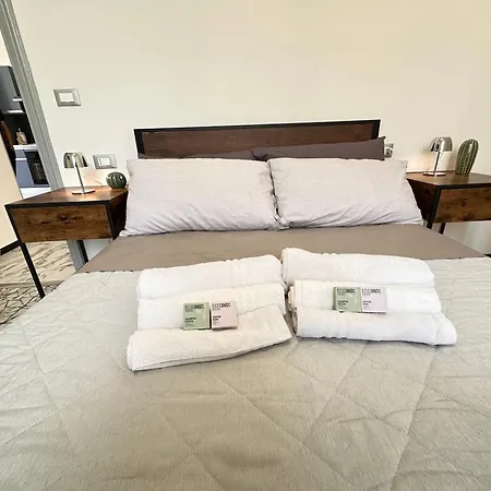 Daire Mare E Relax - Affittasi Della Piazza Con Aria Condizionata, Balcone E Ampia Disponibilita Di Parcheggi Liberi Sanremo